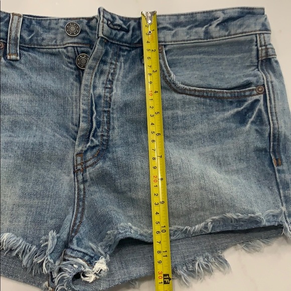 Cut off jean shorts - Picture 4 of 4